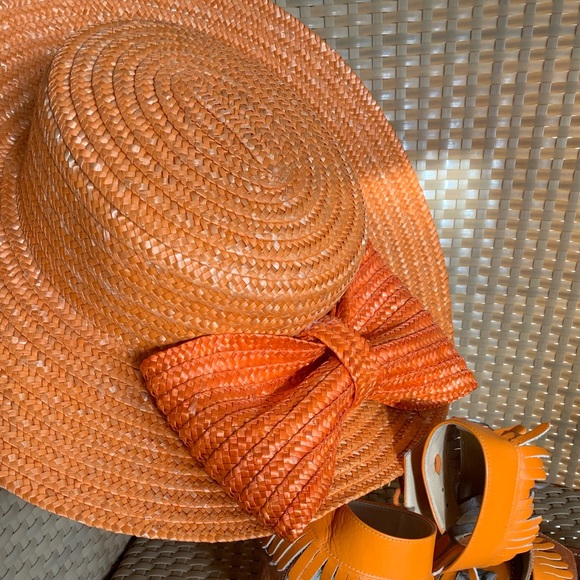 Sisley made In Italy orange straw hat. Adorned with orange straw bow Never Worn - Picture 2 of 4